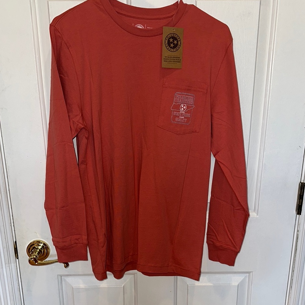 NWT Tennessee Traditions Long Sleeve Pocket Tee with Tennessee saying